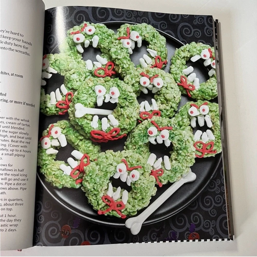 The Nightmare Before Christmas: The Official Cookbook & Entertaining Guide